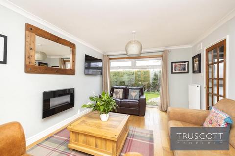 113 Buckstone Crescent, Edinburgh, EH10 6TR