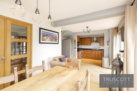 113 Buckstone Crescent, Edinburgh, EH10 6TR