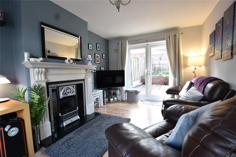 10 Derwent Drive, Shaw, Oldham, OL2 7XT
