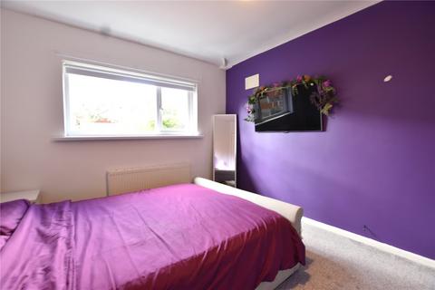 10 Derwent Drive, Shaw, Oldham, OL2 7XT