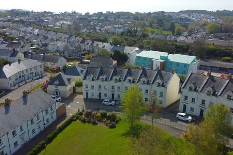 4 bedroom end of terrace house for sale, Cornwall PL25