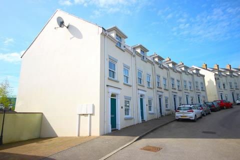 4 bedroom end of terrace house for sale, Cornwall PL25