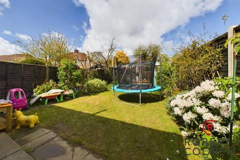 2 Morley Crescent, Ruislip, HA4 9EJ