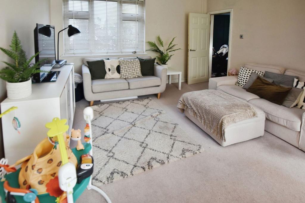 Lounge-Dining Room