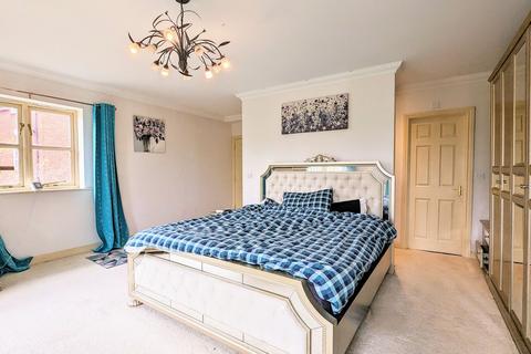 5 bedroom detached house for sale, Grange Farm, Milton Keynes MK8