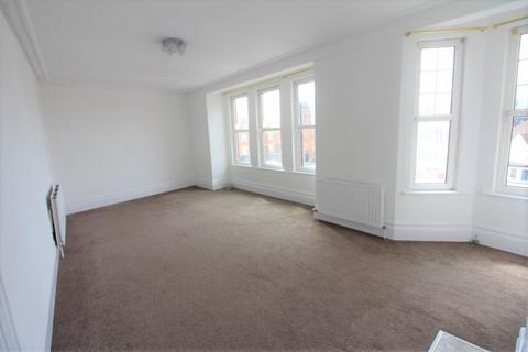 2 bedroom flat to rent, Green Lanes, N21