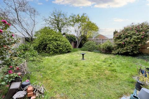 3 bedroom detached house for sale, Castledean