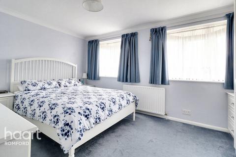 217a Dagenham Road, Romford, RM7 0TL