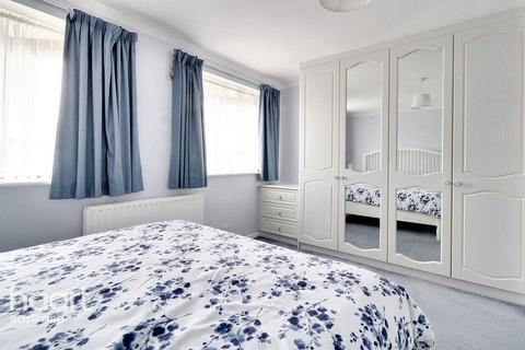 217a Dagenham Road, Romford, RM7 0TL