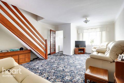 217a Dagenham Road, Romford, RM7 0TL