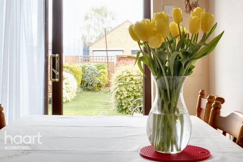 217a Dagenham Road, Romford, RM7 0TL