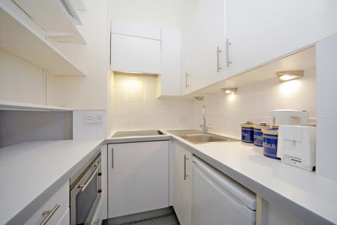 1 bedroom apartment to rent, Brompton Square, Knightsbridge, SW3