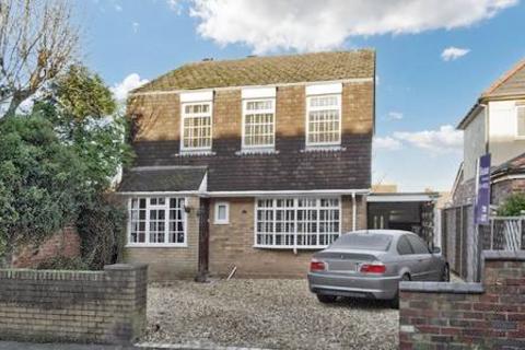 4 bedroom house to rent, Oak Street, Kingswinford DY6