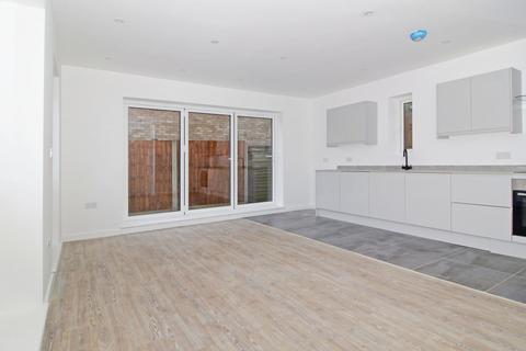 1 bedroom detached house for sale, Ellis Close, London, SE9