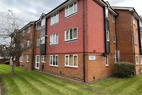 1 bedroom flat for sale, Rosefield Road, Staines-upon-Thames TW18