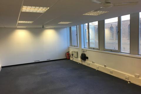Office to rent, Aylesbury HP20