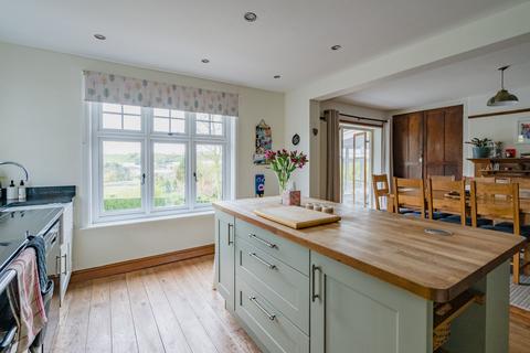 Longfleet Old Tiverton Road, Crediton, EX17 1EG