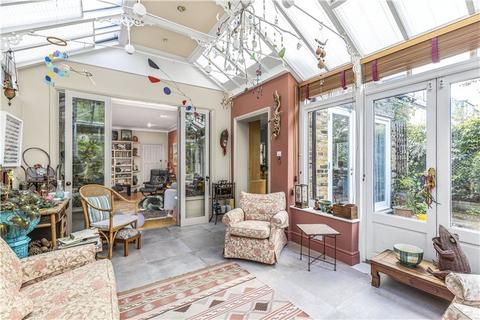47 Westmoreland Road, London, SW13 9RZ