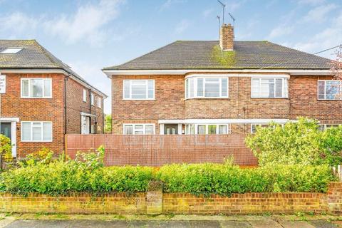 2 bedroom flat for sale, Richmond Road, Raynes Park