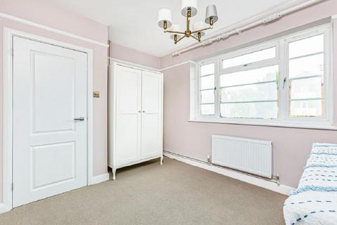 56a Richmond Road, London, SW20 0PQ