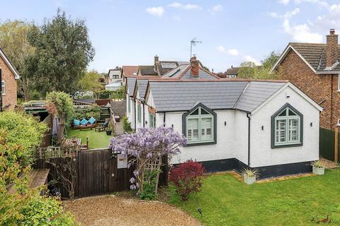 2 bedroom detached bungalow for sale, Cotton End Road, Wilstead