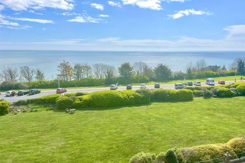 3 bedroom apartment for sale, Chatsworth Gardens, Meads, Eastbourne, East Sussex, BN20