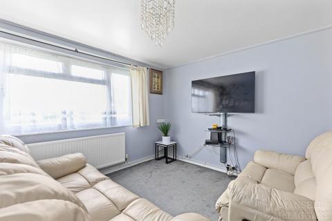 1 bedroom ground floor flat for sale, Framfield Close, Crawley RH11