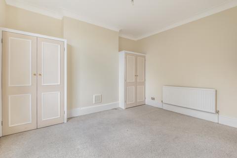 2 bedroom apartment to rent, Granville Park Lewisham SE13