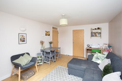 1 bedroom apartment for sale, Harkness Road, Hemel Hempstead, Hertfordshire, HP2