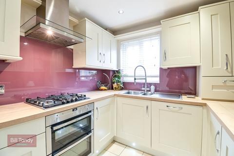 55 Walnut Walk, Lichfield, WS13 8FA