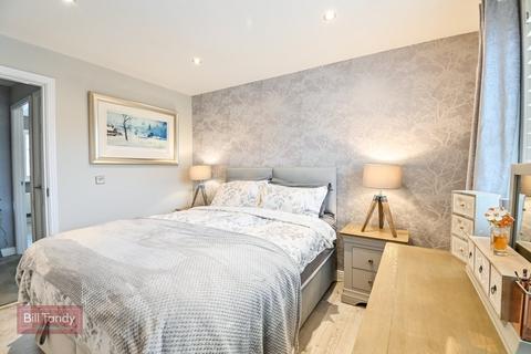 55 Walnut Walk, Lichfield, WS13 8FA