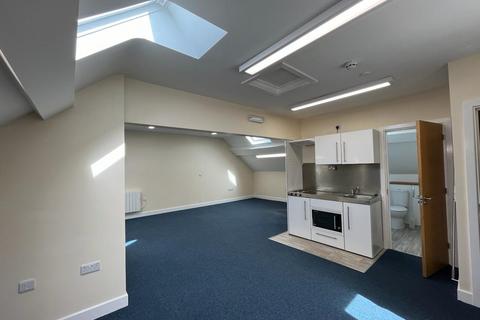 Office to rent, Aylesbury HP21