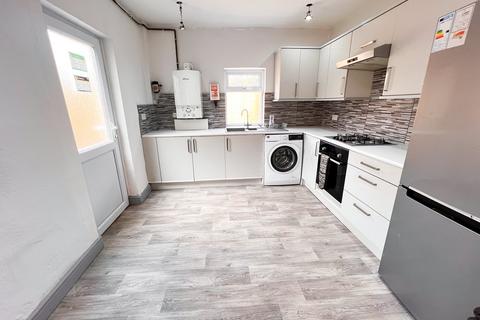 5 bedroom terraced house to rent, Horfield, Bristol BS7