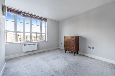 2 bedroom flat to rent, Peckham Grove London SE15