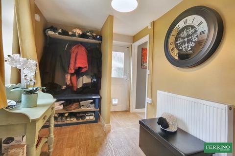 16 Kingsmead, Newnham, GL14 1AN