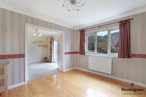 3 Chevely Close, Coopersale, Epping, CM16 7RL