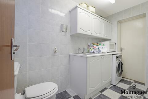 3 Chevely Close, Coopersale, Epping, CM16 7RL