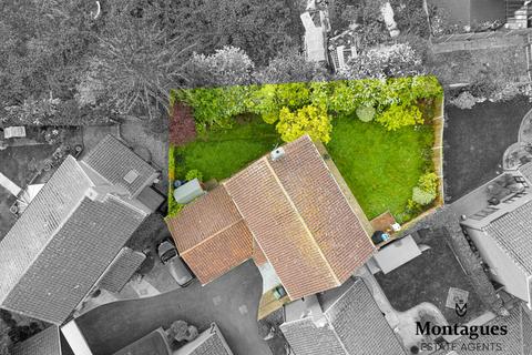 3 Chevely Close, Coopersale, Epping, CM16 7RL