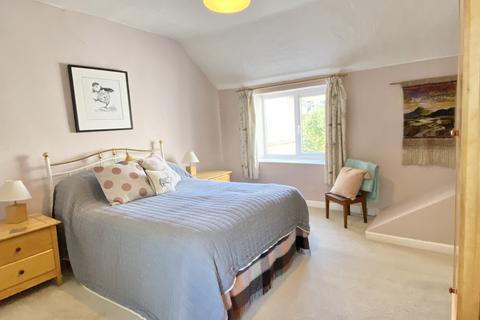 9 Glebe Row, Phillack, Hayle, TR27 5AJ