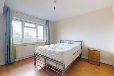 2 bedroom flat to rent, Western Avenue, London W3