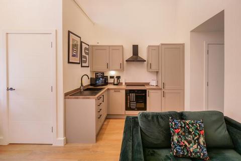 1 bedroom apartment to rent, Cobden House :: Stockport