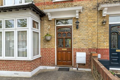 3 bedroom end of terrace house for sale, Enfield EN1