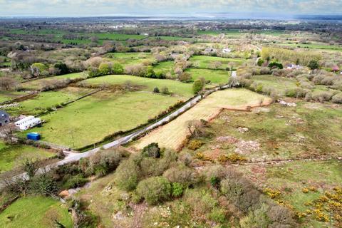 Land for sale, Tir / Land off the road leading from Bontnewydd to Rhostryfan