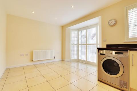 5 Eling Crescent, Sherfield On Loddon, Hook, RG27 0FJ