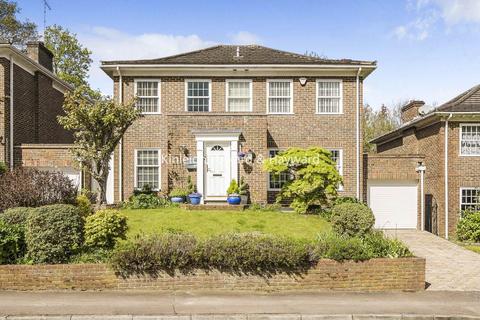 4 bedroom detached house for sale, Copperfield Way, Chislehurst