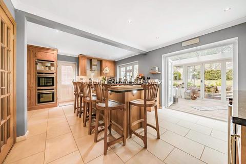 4 bedroom detached house for sale, Copperfield Way, Chislehurst