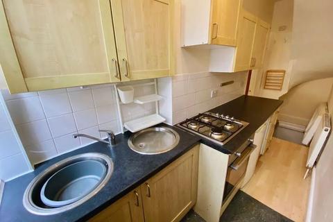 3 bedroom terraced house for sale, Pope Street, Keighley, West Yorkshire, BD21 4BE