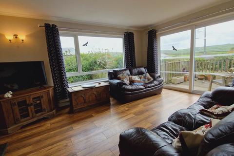 1 Atlantic Close, Treknow, Tintagel, PL34 0EL