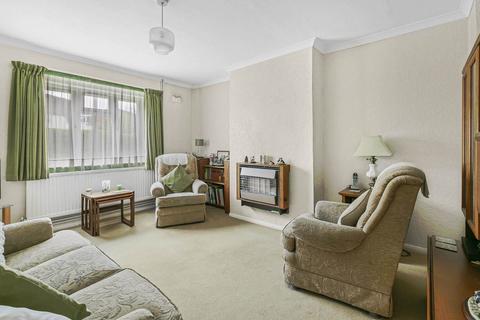 4 Cecil Crescent, Hatfield, AL10 0HF