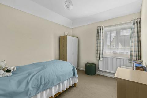 4 Cecil Crescent, Hatfield, AL10 0HF